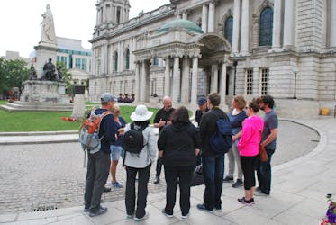 Il tour a piedi della storia dei guai a Belfast